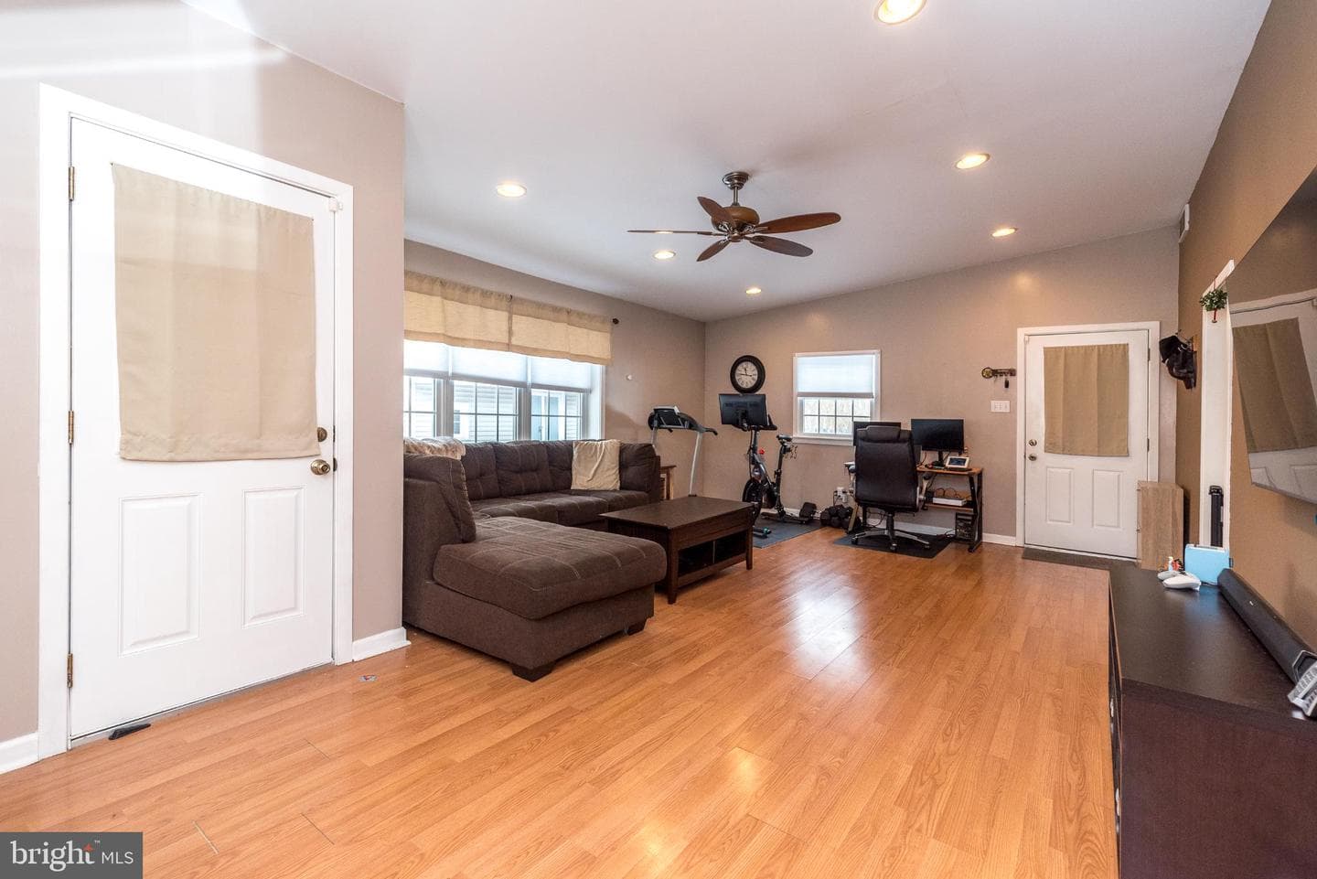 459 Harrison Avenue photo 13