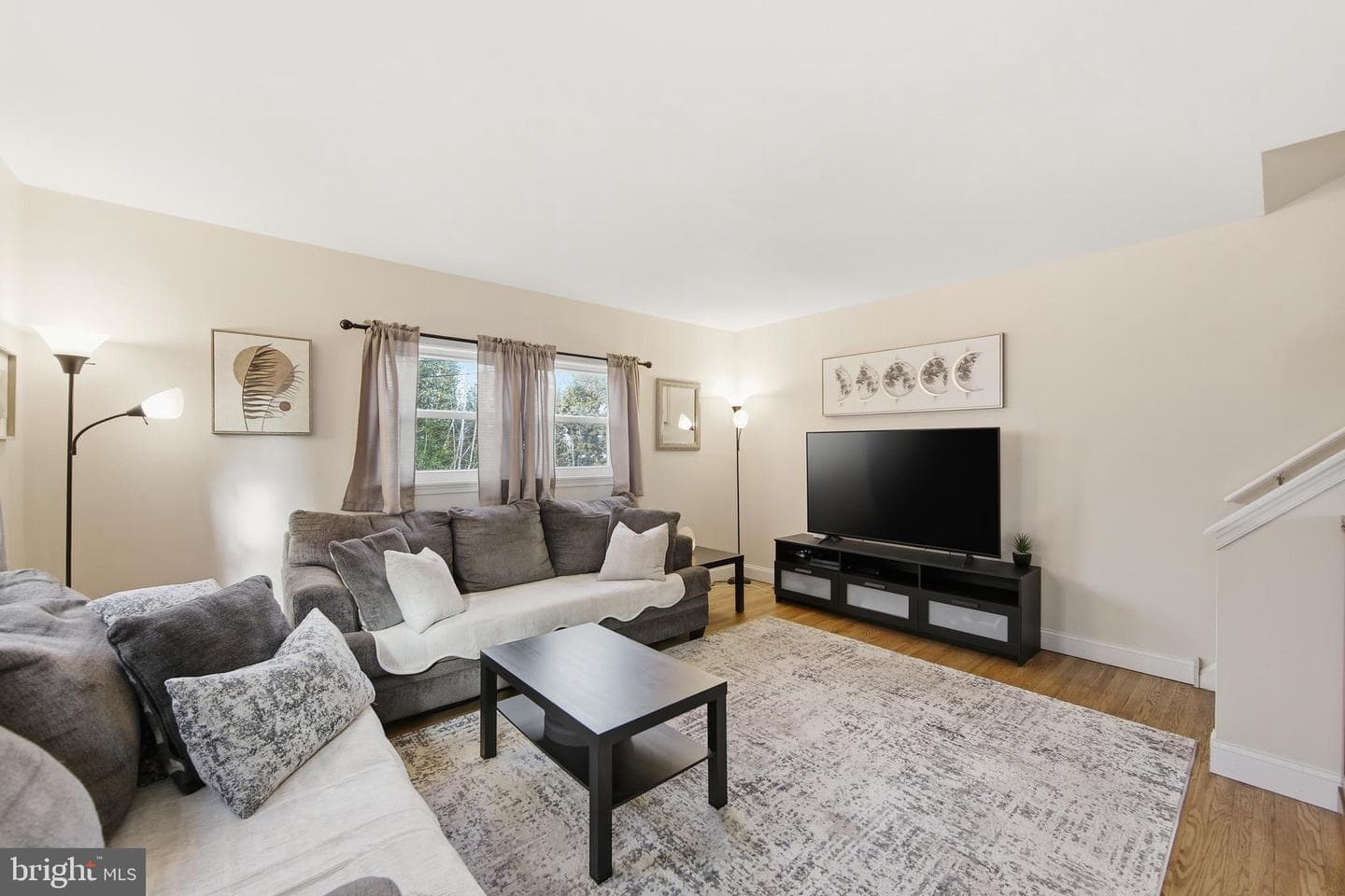 1729 Calamia Drive photo 3