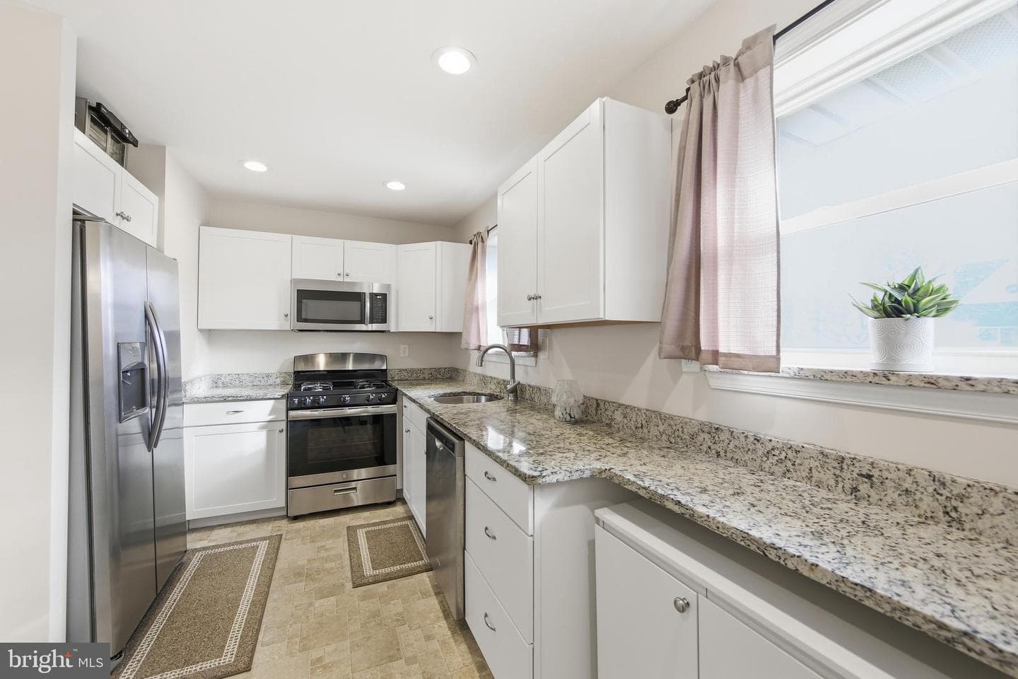 1729 Calamia Drive photo 6