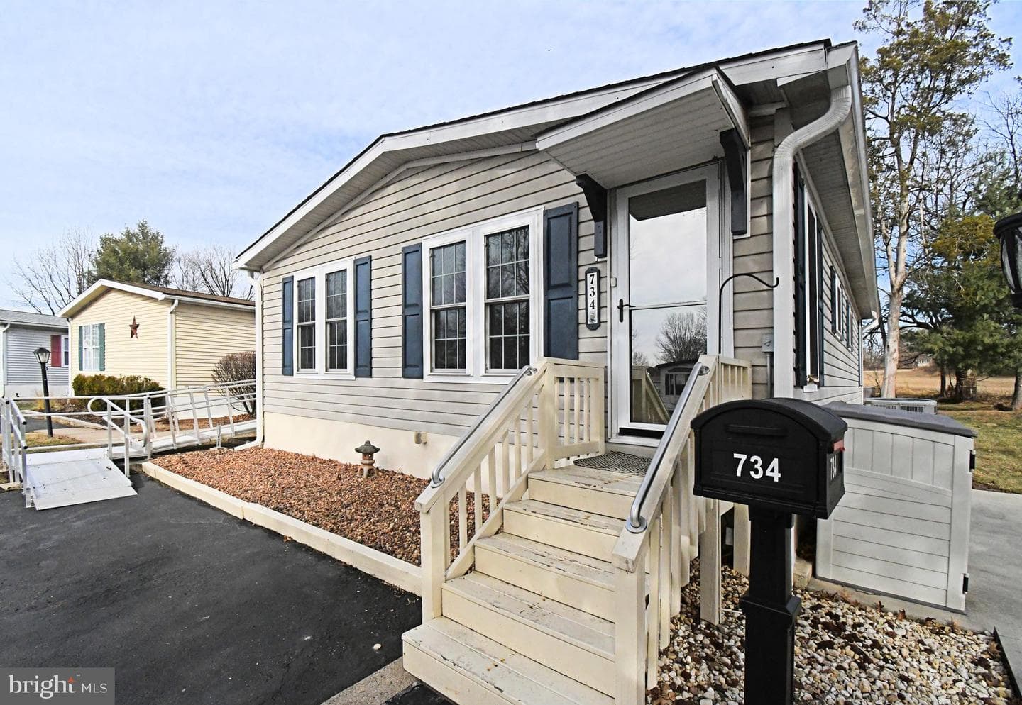734 Aspen Circle photo 5