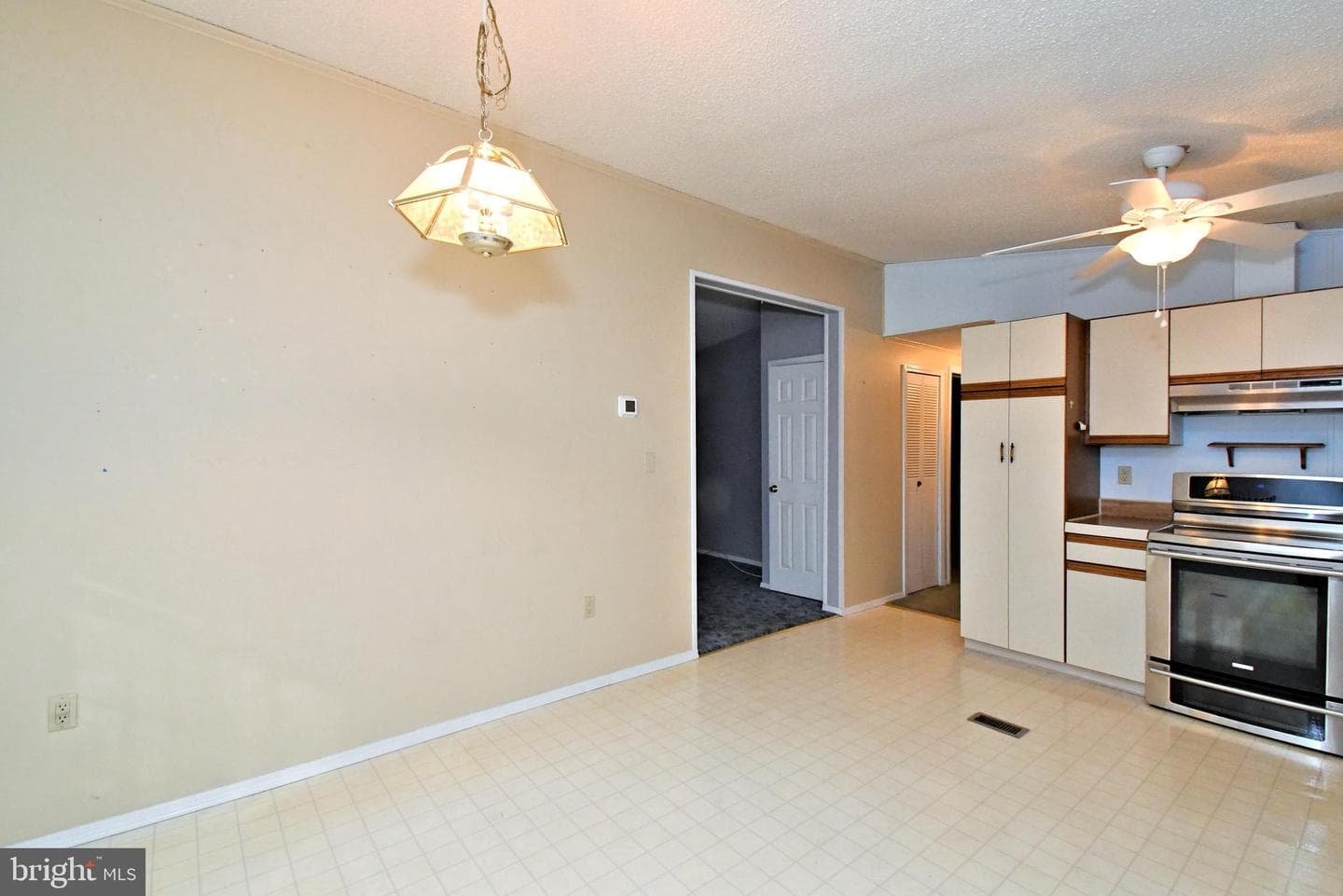 734 Aspen Circle photo 7