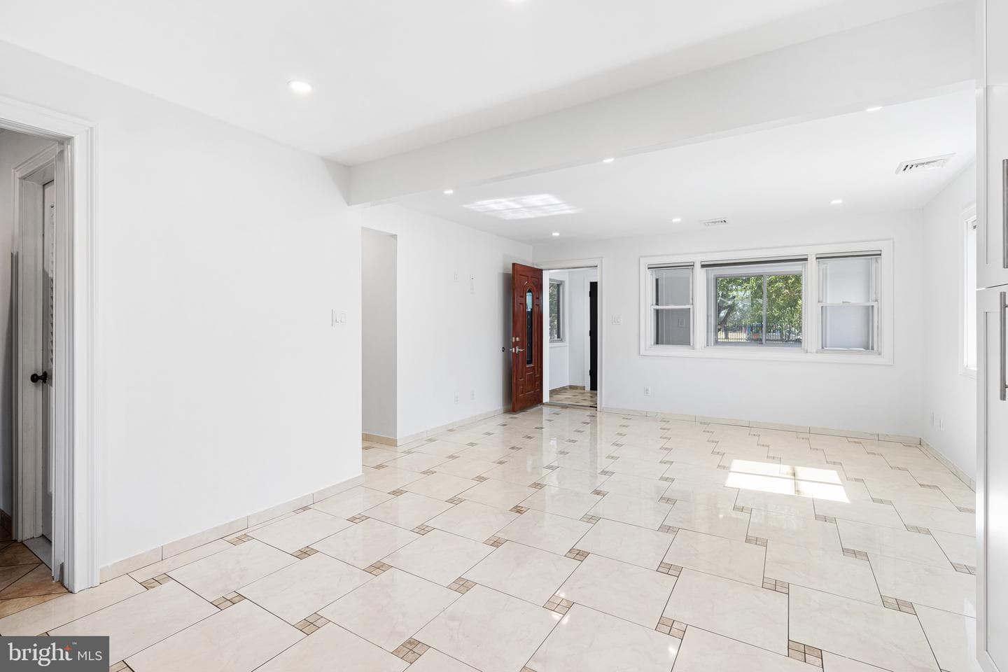 1402 Sterigere photo 12