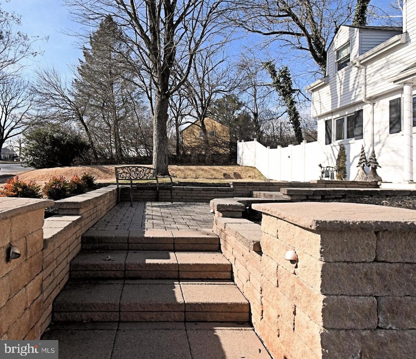 2360 N Parkview Drive photo 3