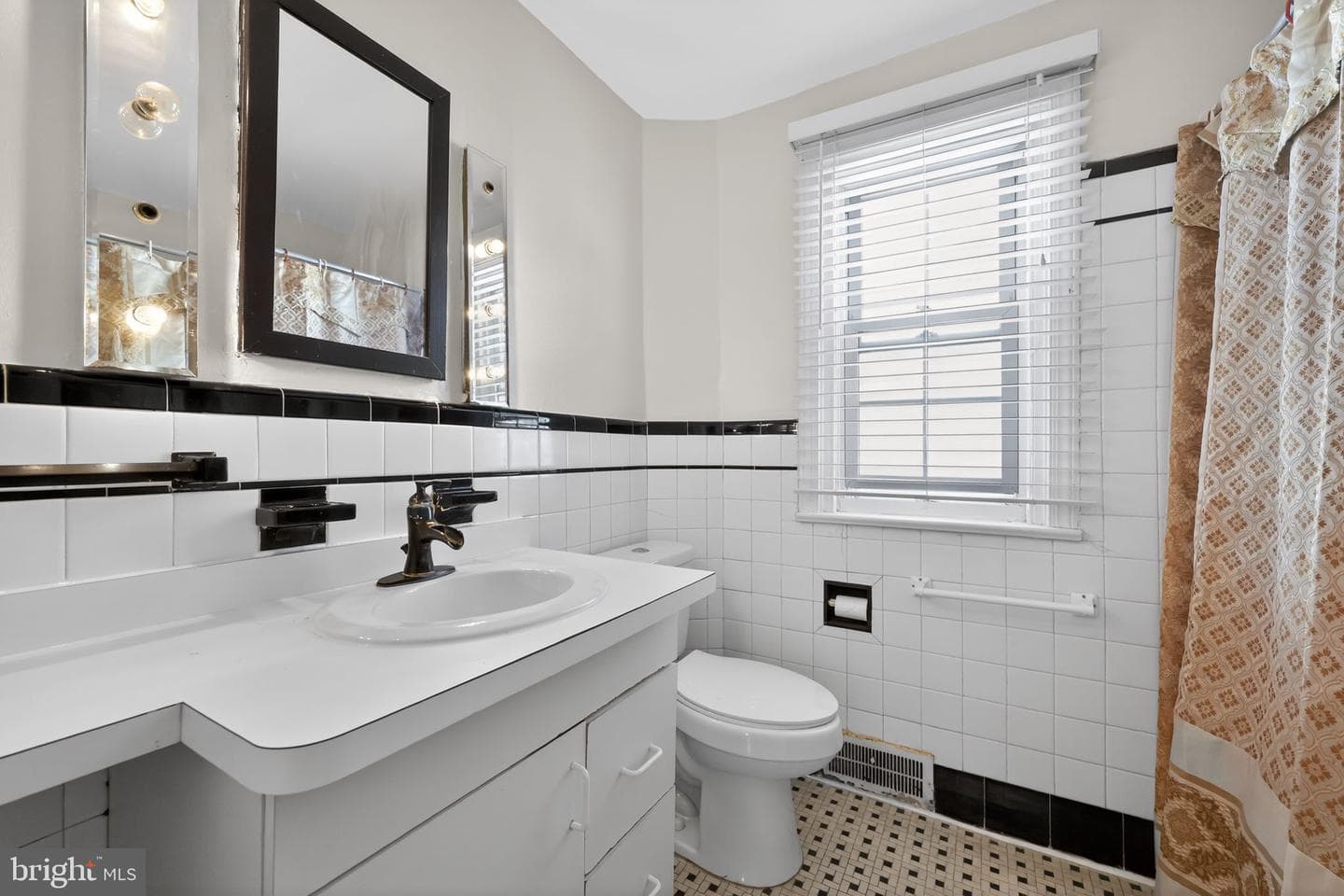7422 Elizabeth Road photo 22