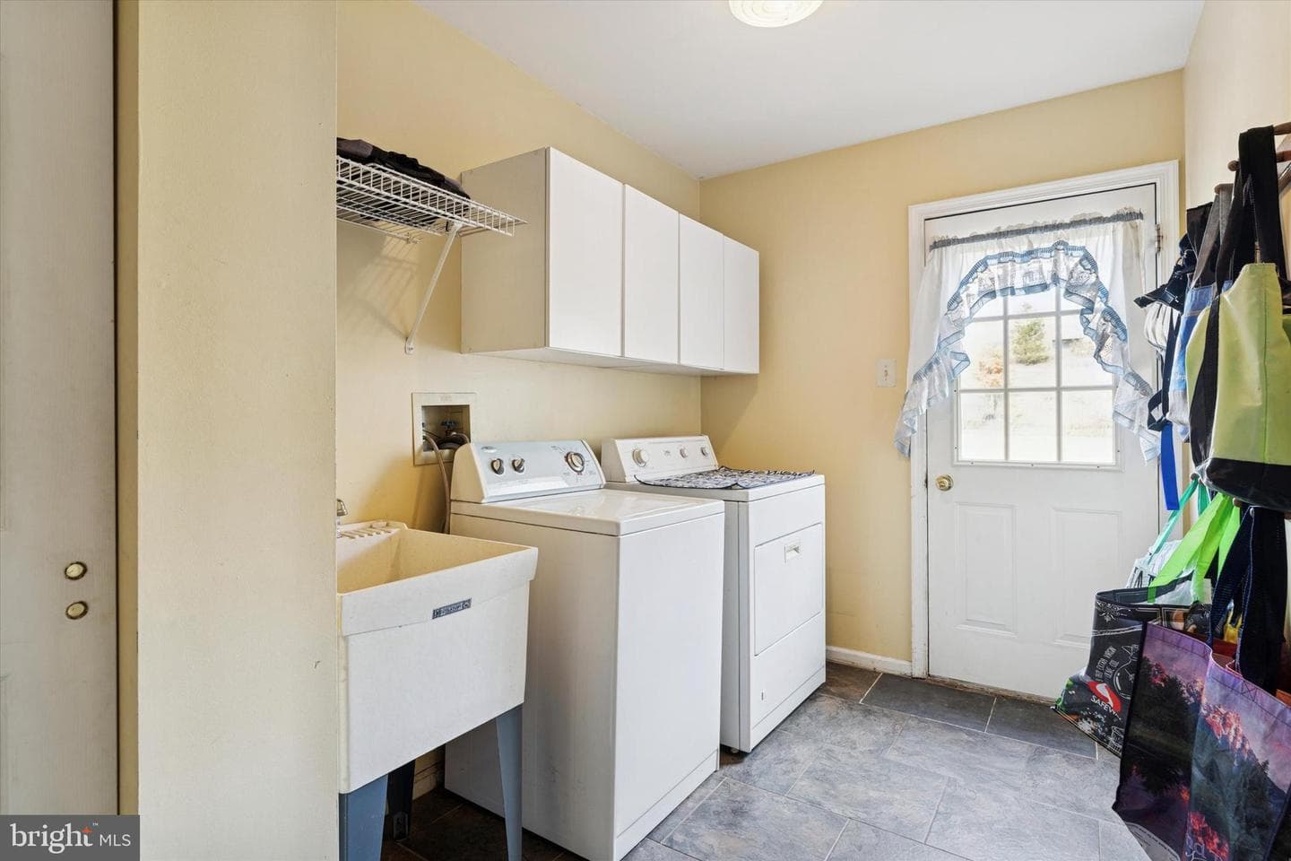 14 Villa Drive photo 40