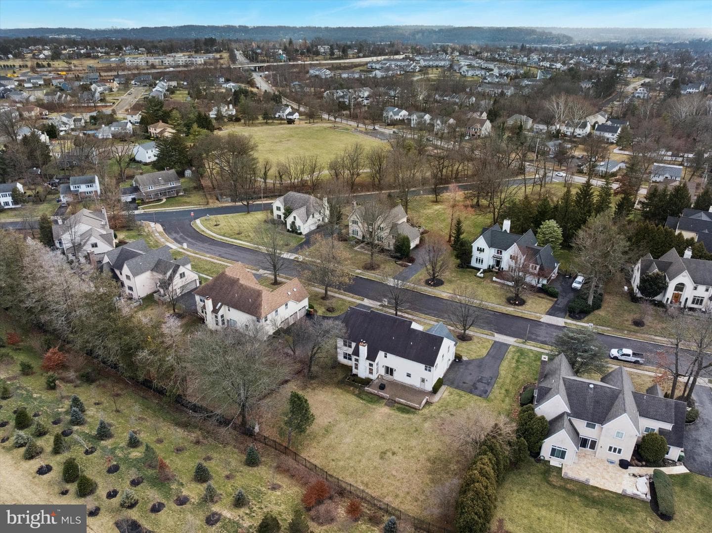14 Villa Drive photo 55
