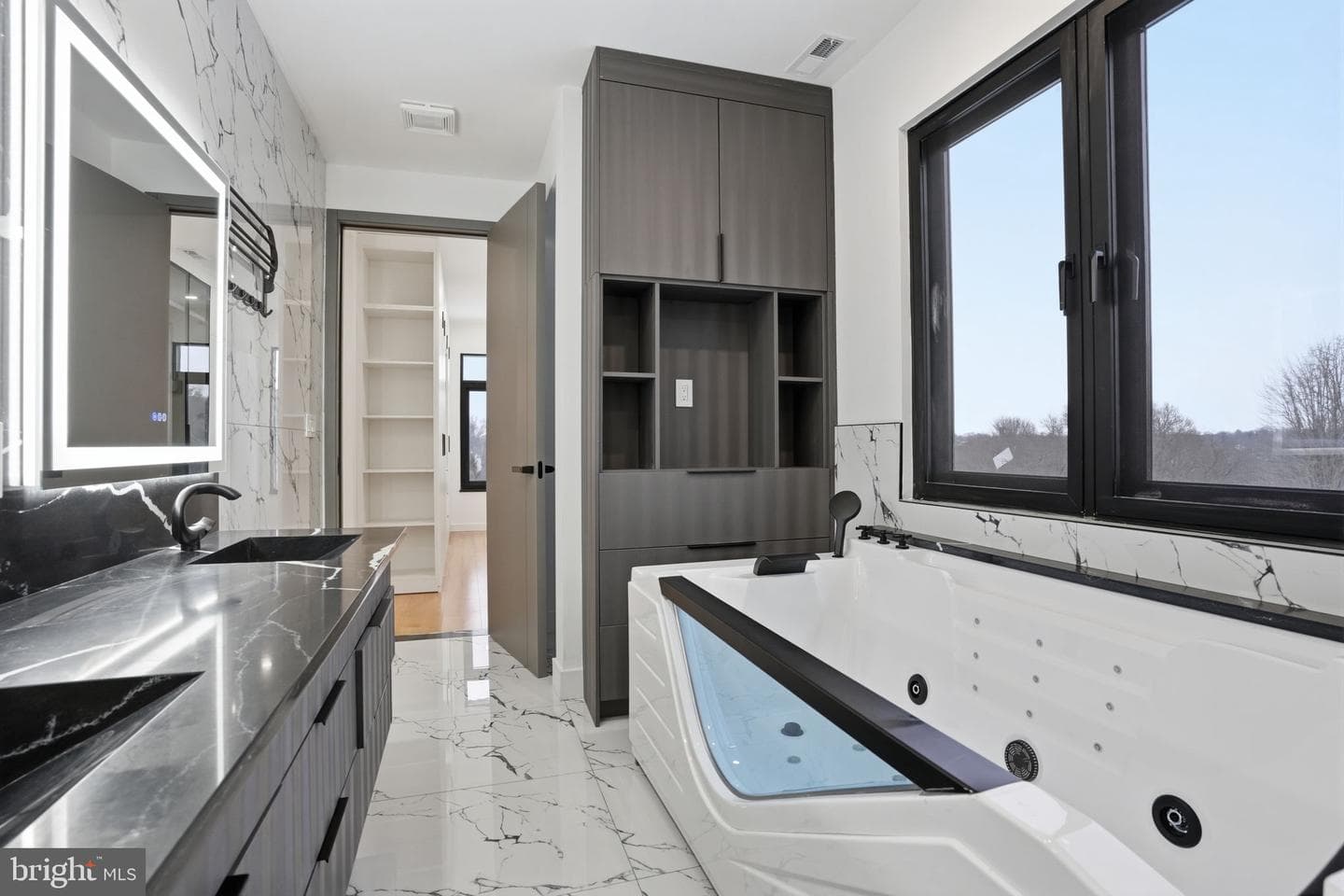 1047 Welsh Road photo 55