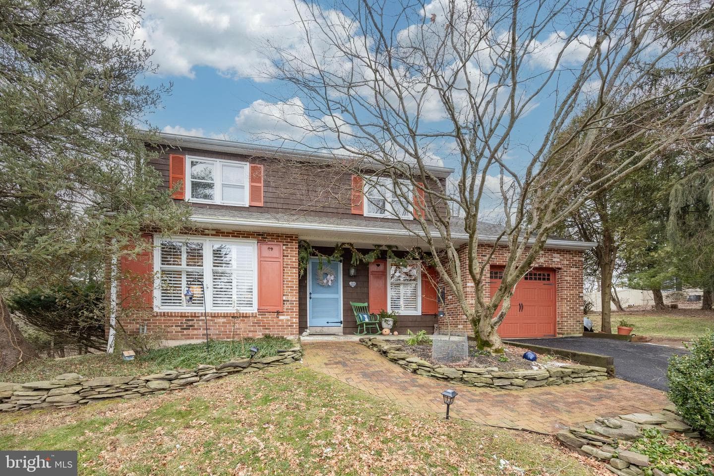 124 Russell Circle photo 2