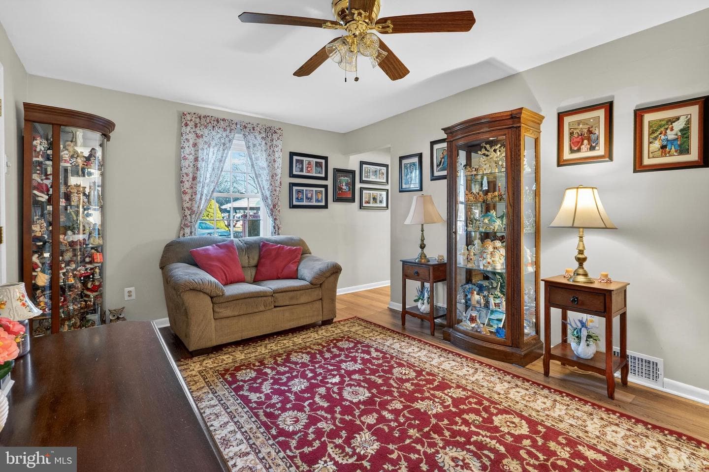 220 Liberty photo 11