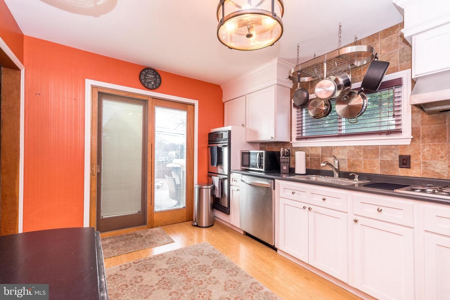 2828 Galloway Avenue photo 10