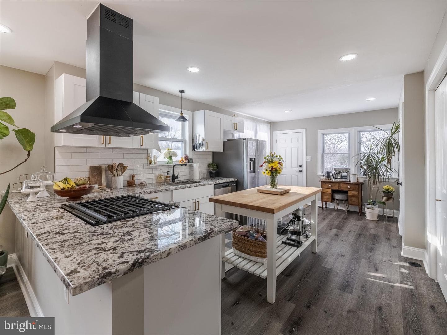 2248 W Walnut Street photo 10