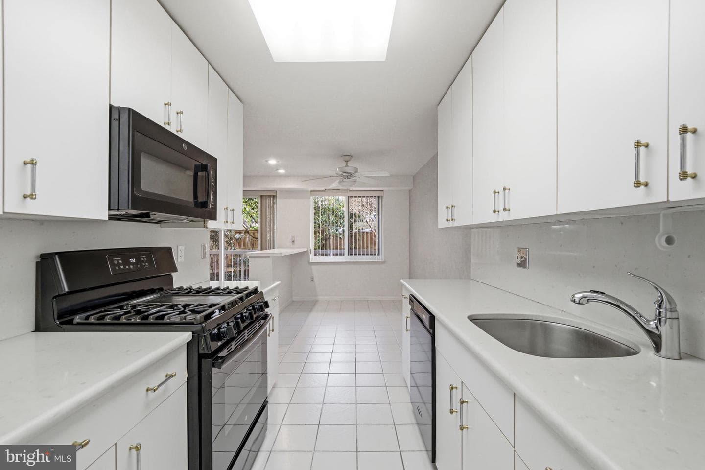 1637 Oakwood Drive #s115 photo 11