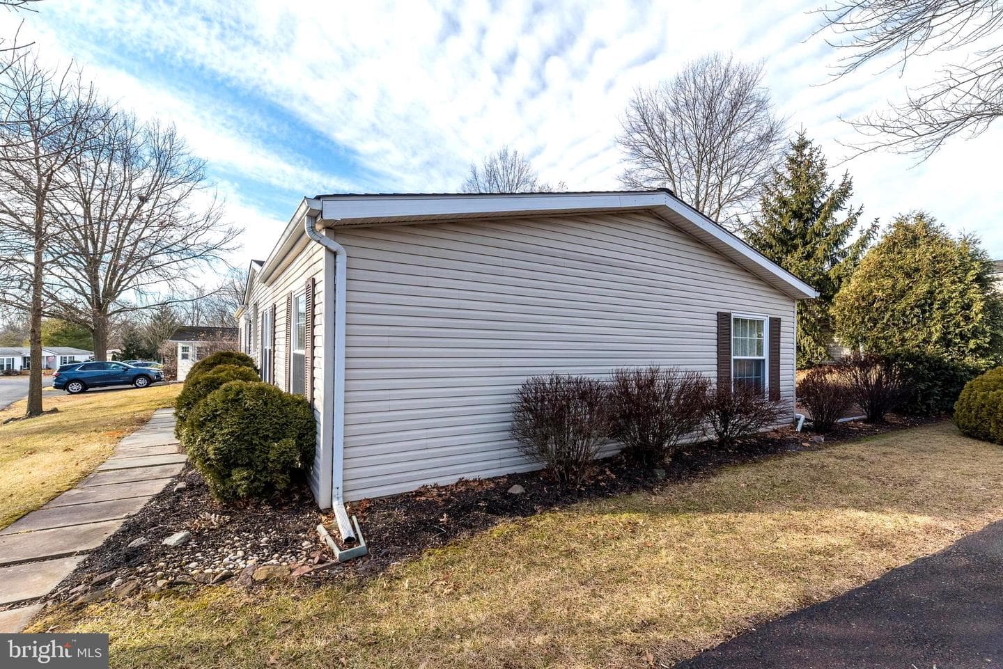 13 Asheton Lane photo 38