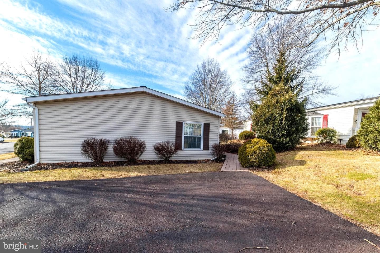 13 Asheton Lane photo 40
