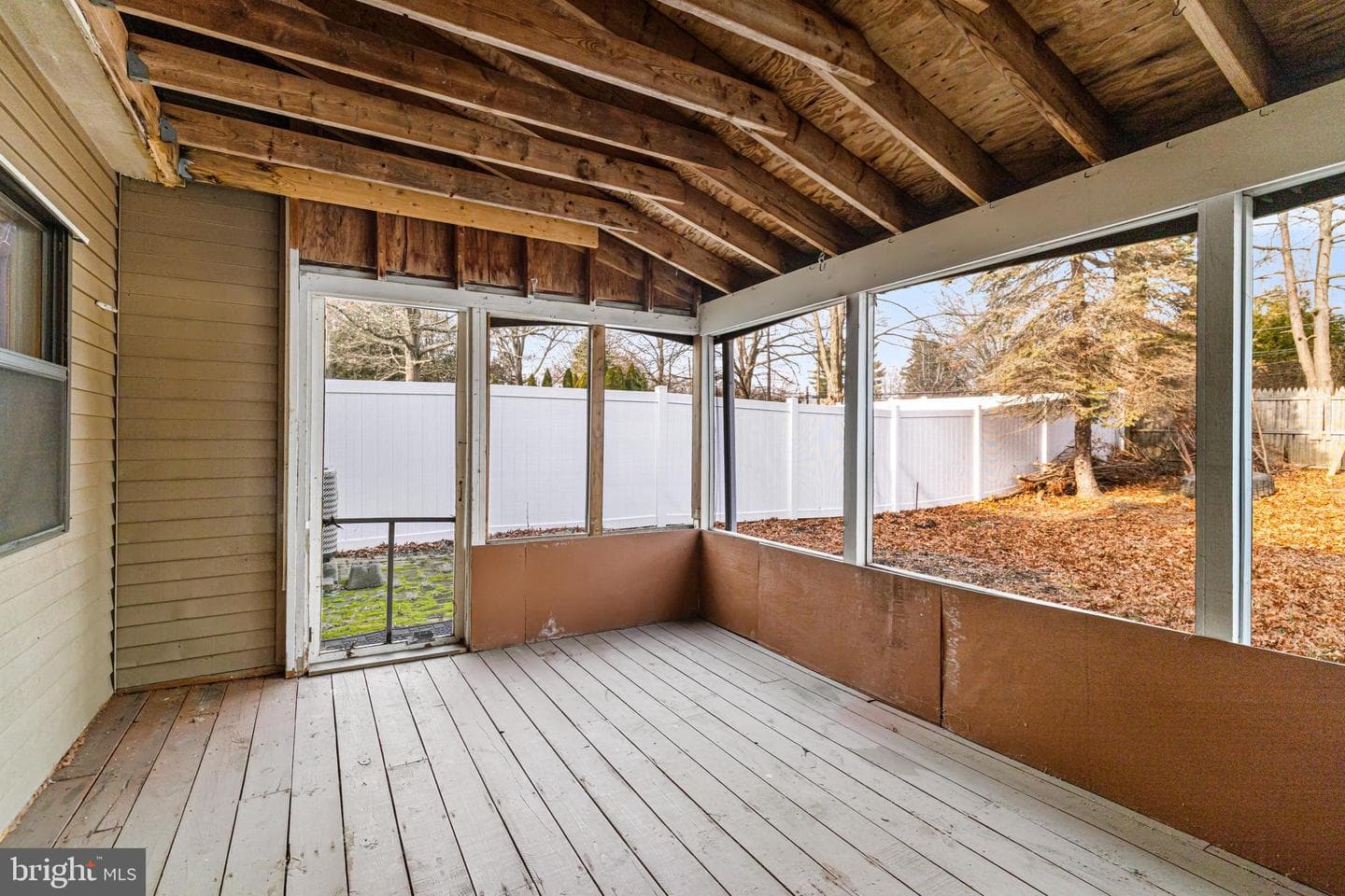 85 Greenwoods Drive photo 22