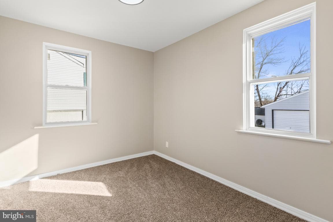 1196 N State Street photo 15
