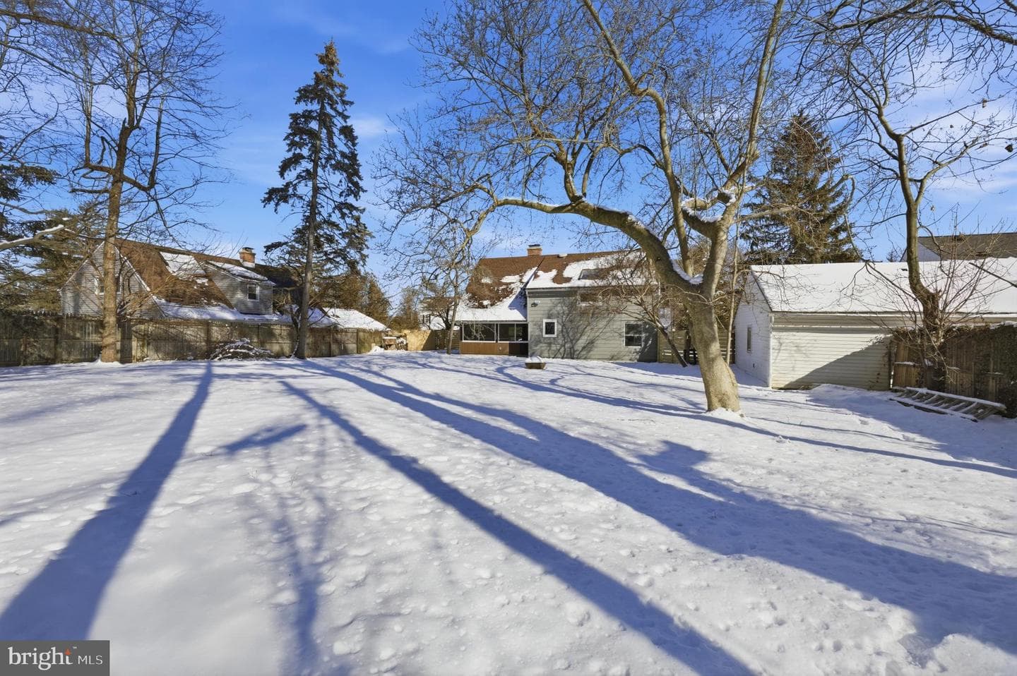 8004 Gladstone Road photo 24