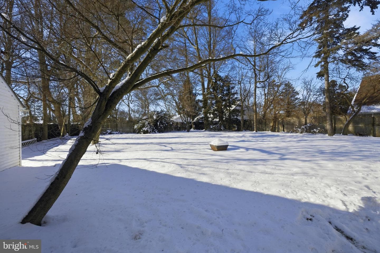8004 Gladstone Road photo 29