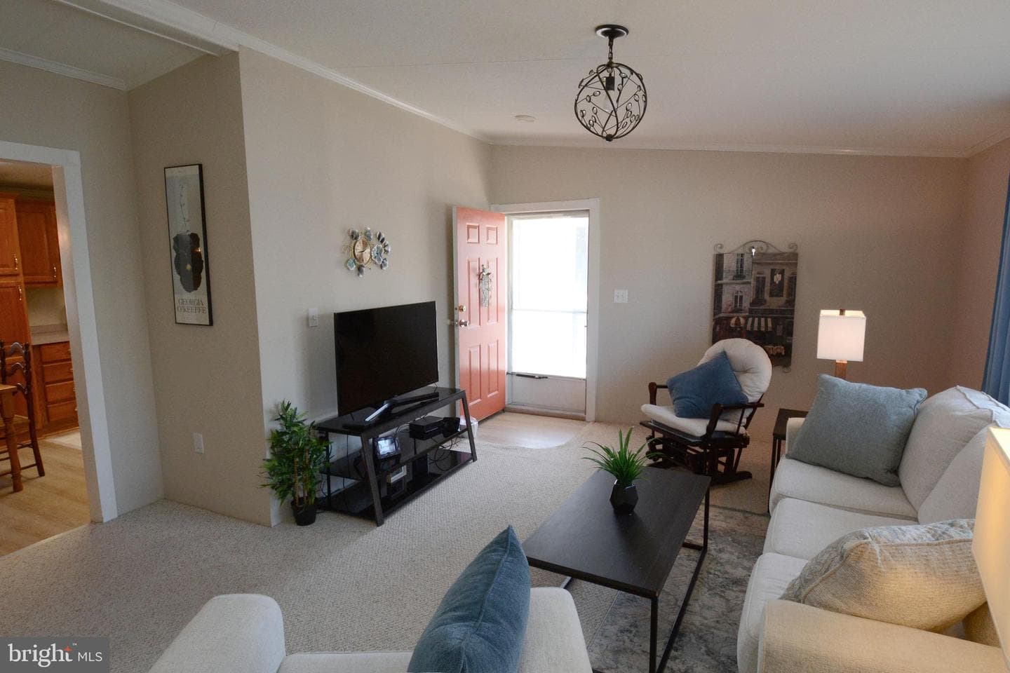640 Apple Street photo 6