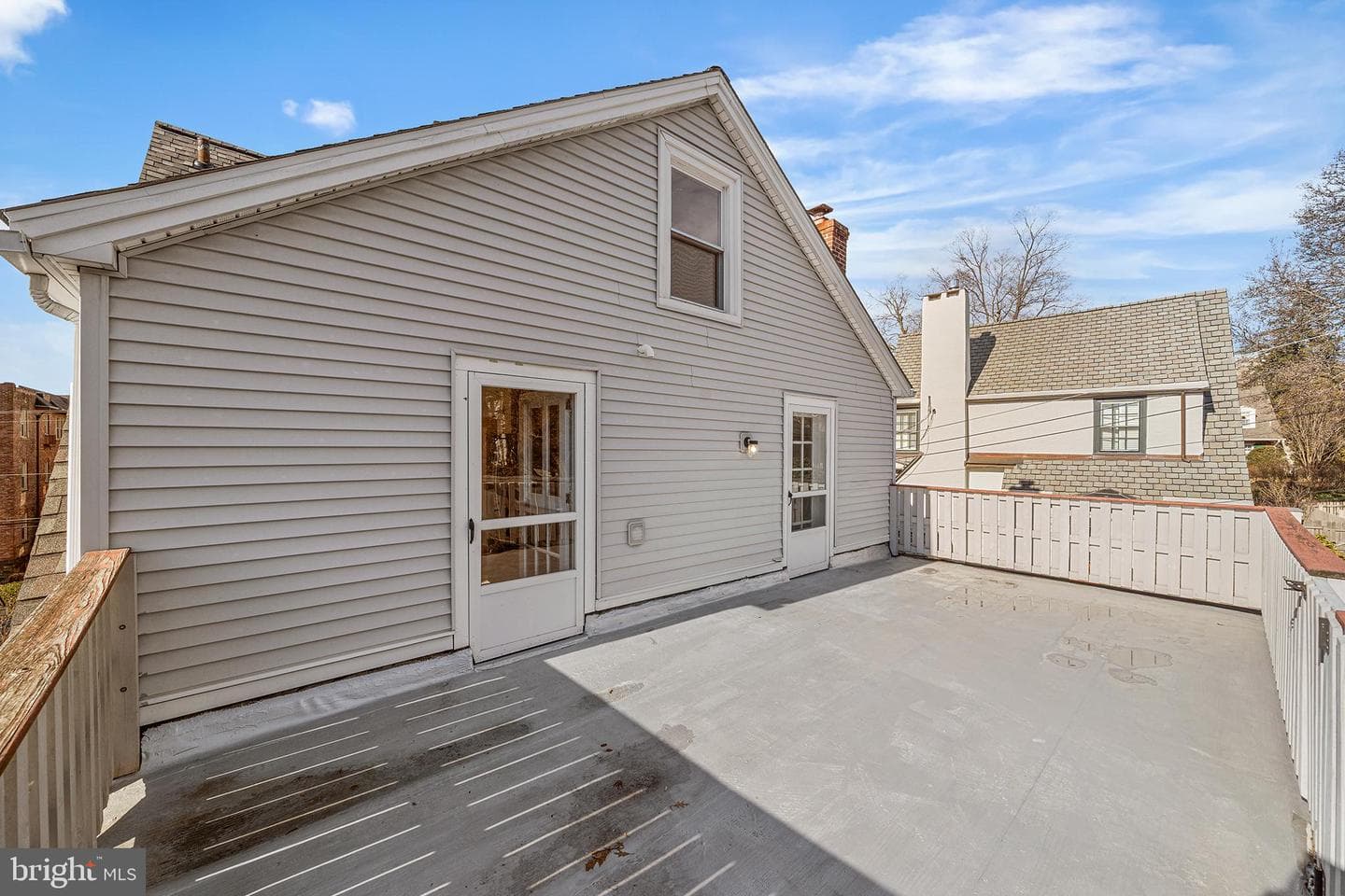 237 N Essex Avenue photo 34
