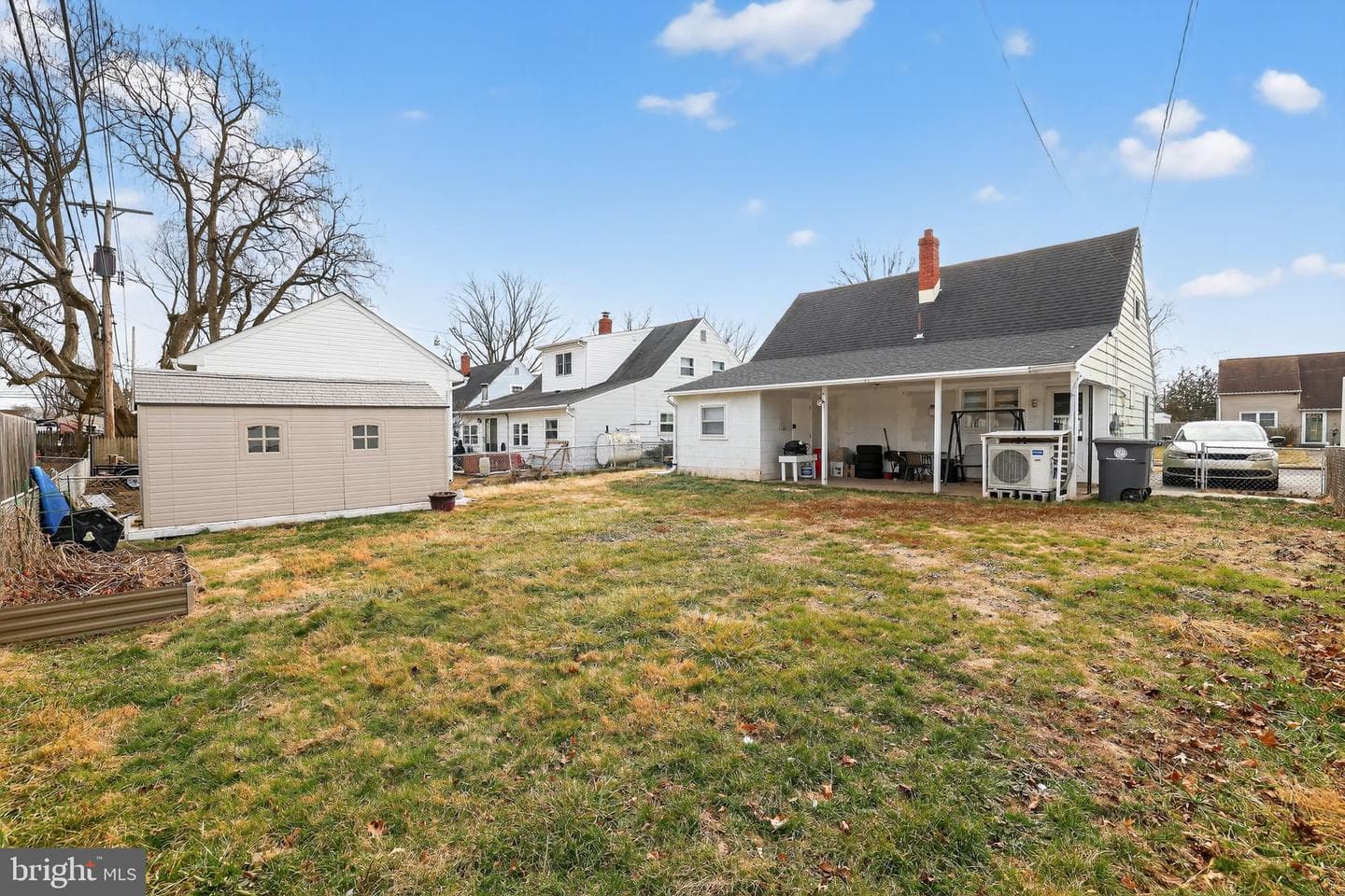 313 W Walnut Street photo 22