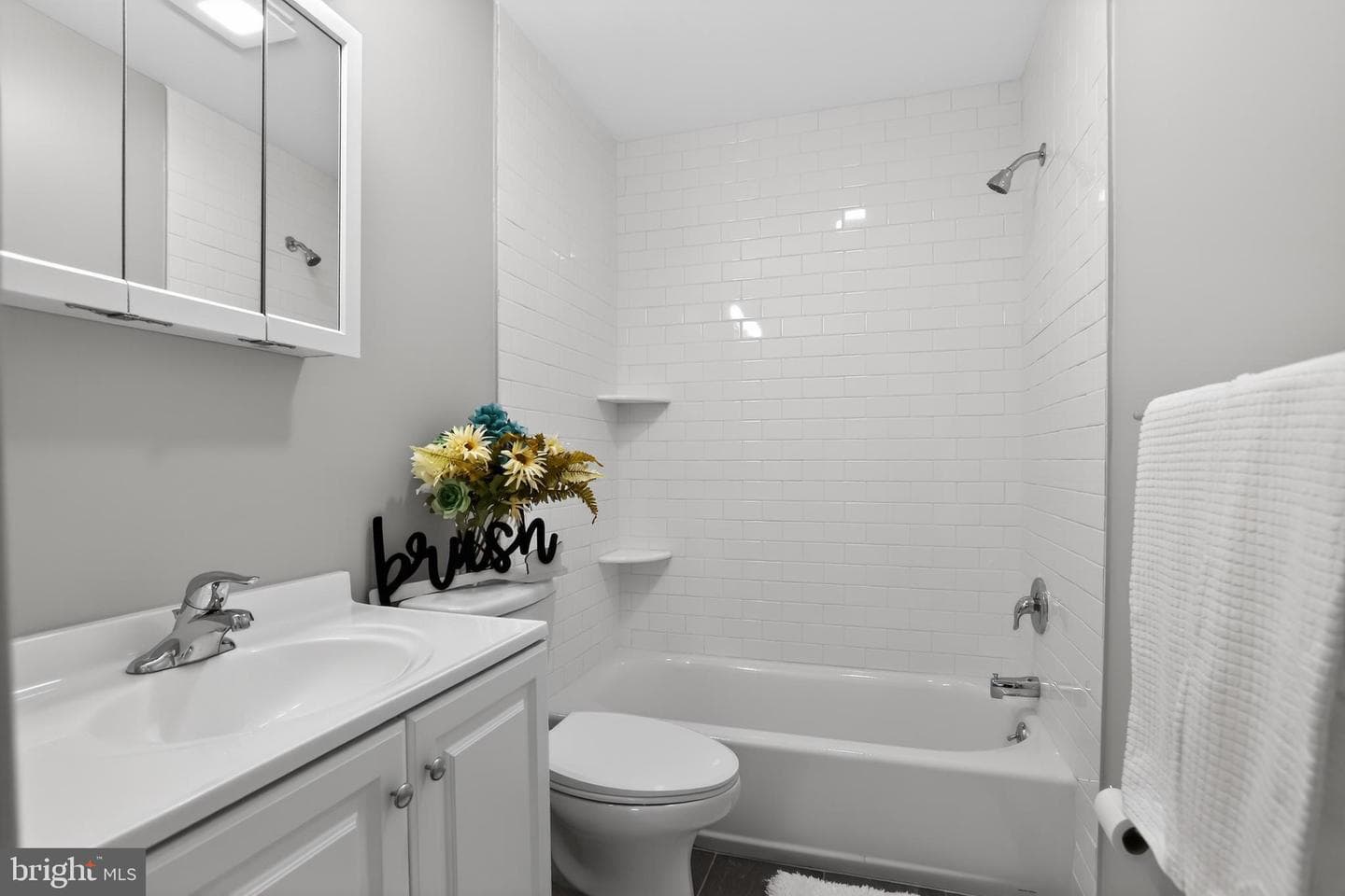 906 Garfield Avenue photo 34