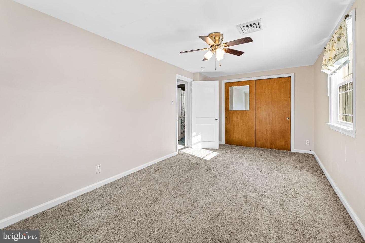 2009 Parkview Avenue photo 14
