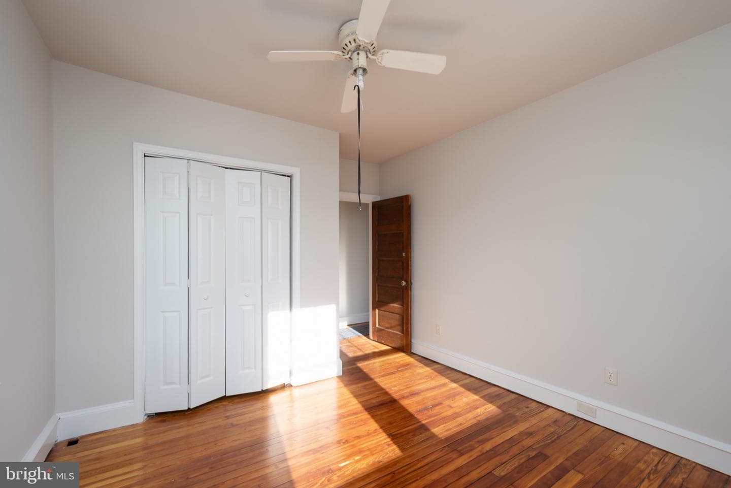 2423 Jenkintown Road photo 16