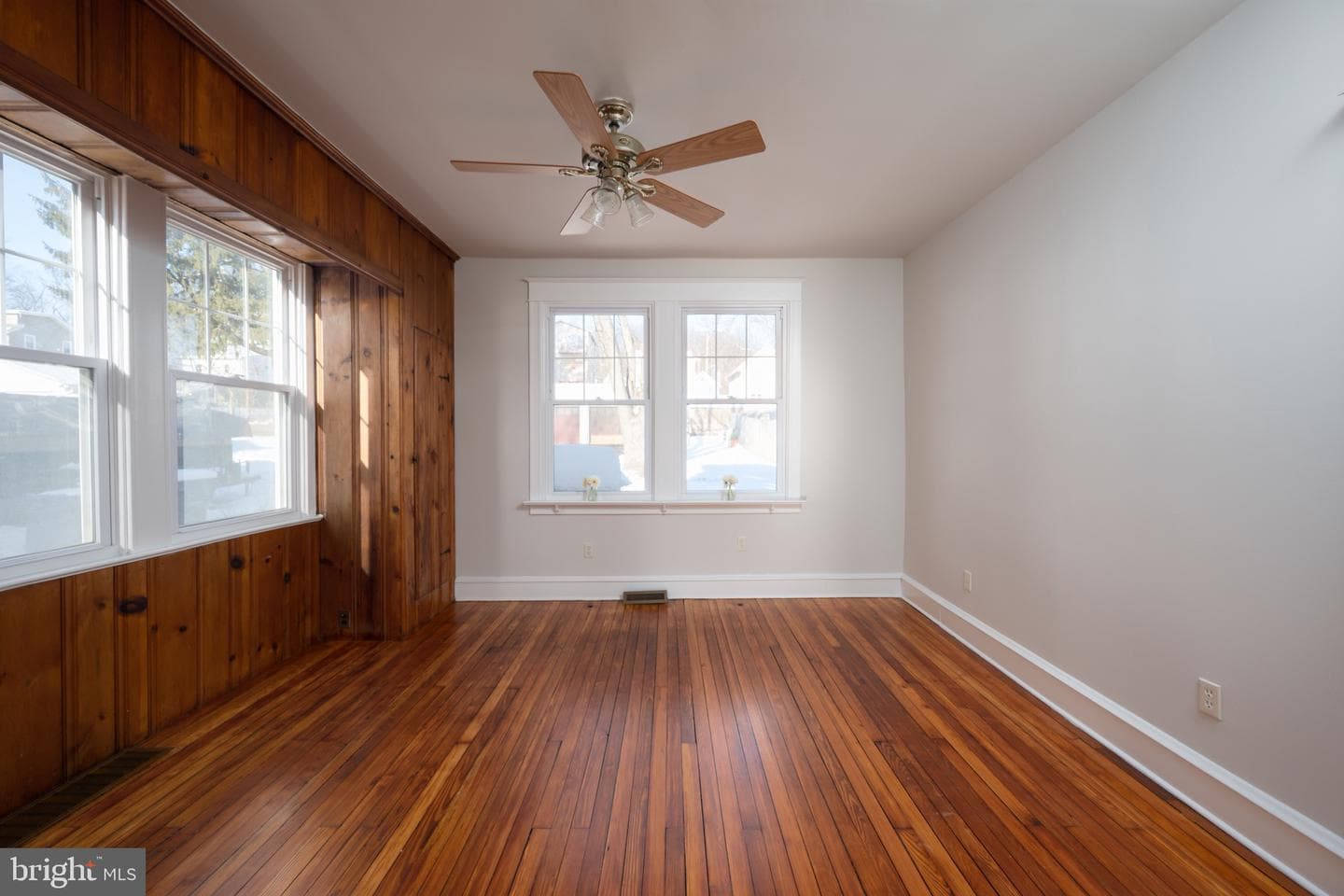 2423 Jenkintown Road photo 7