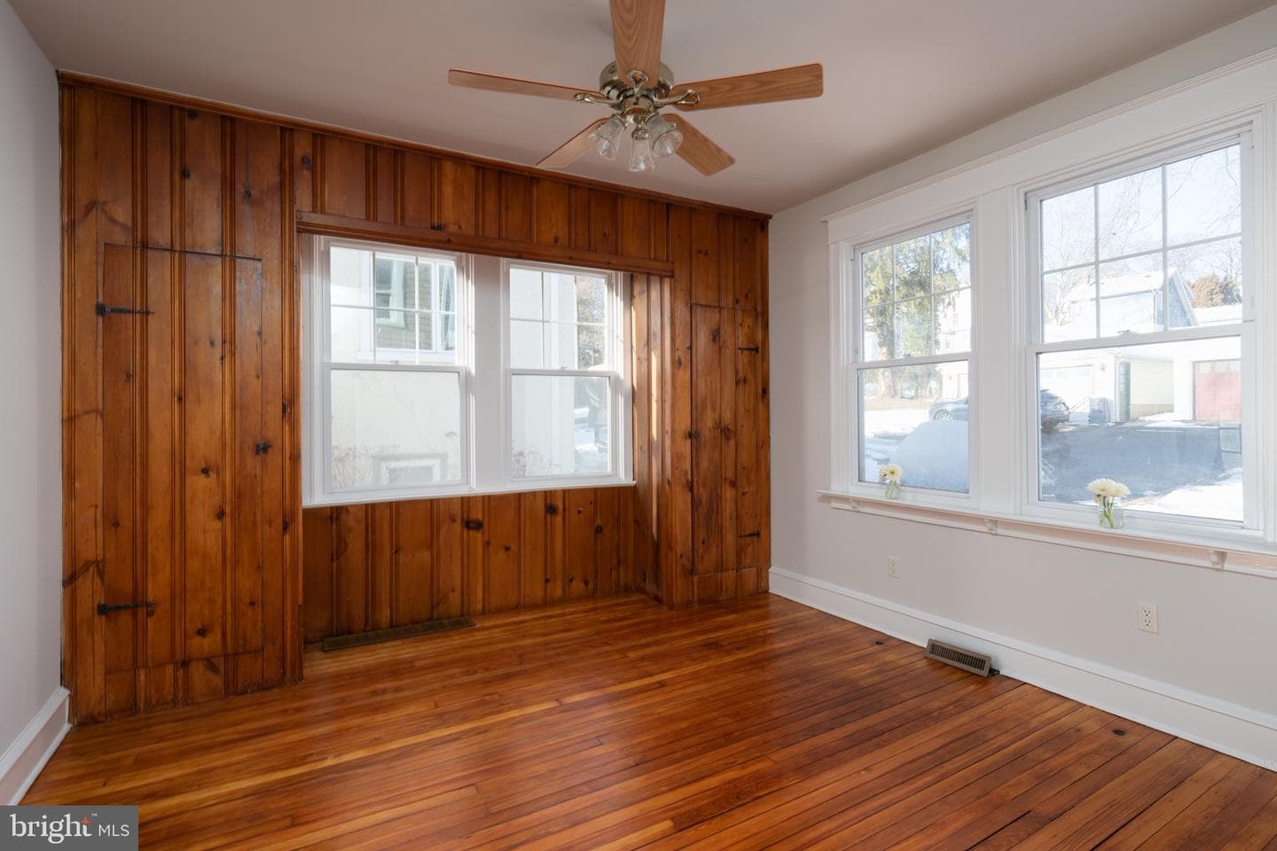 2423 Jenkintown Road photo 8
