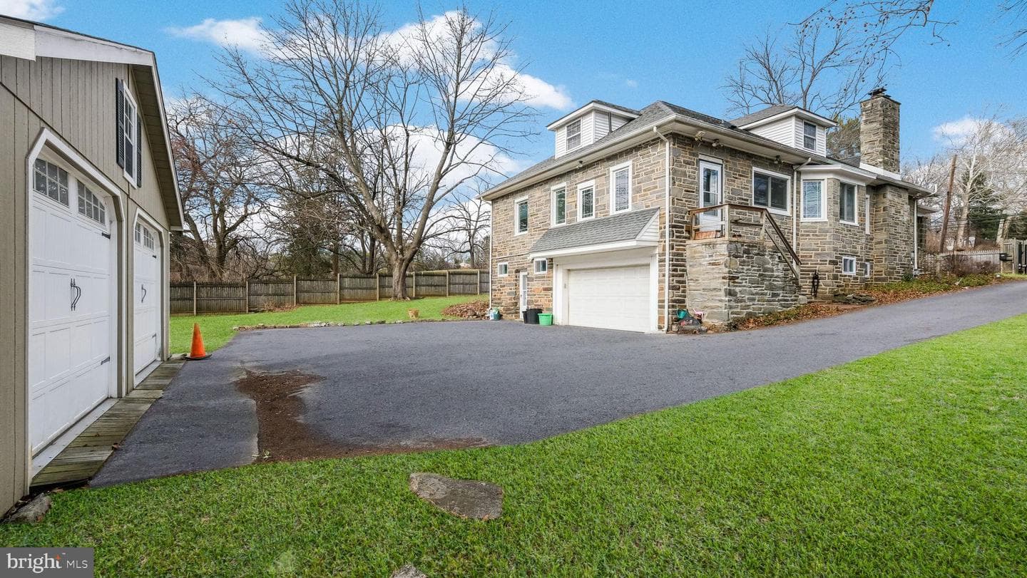 459 S Gulph Road photo 39