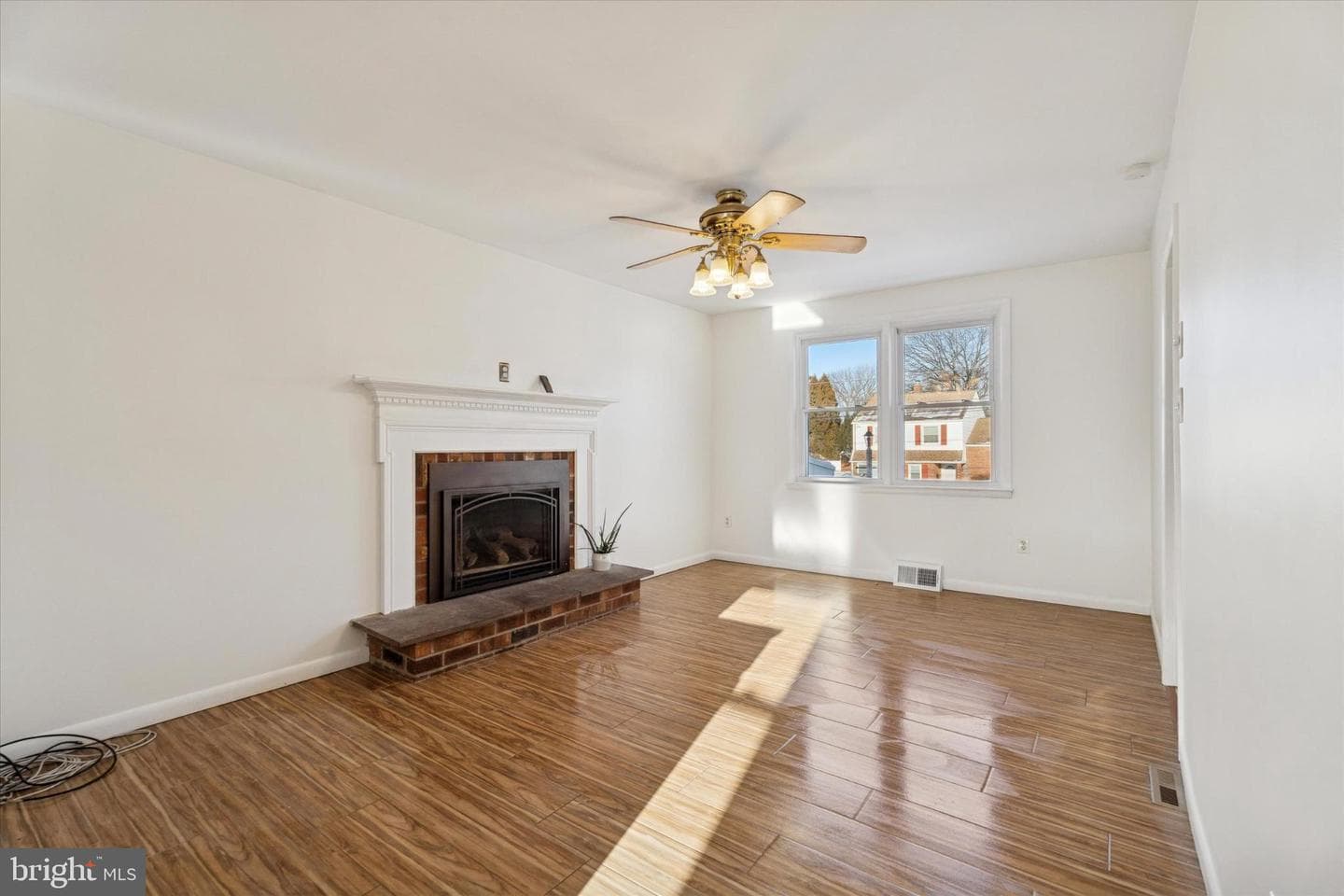725 Springdell Road photo 10