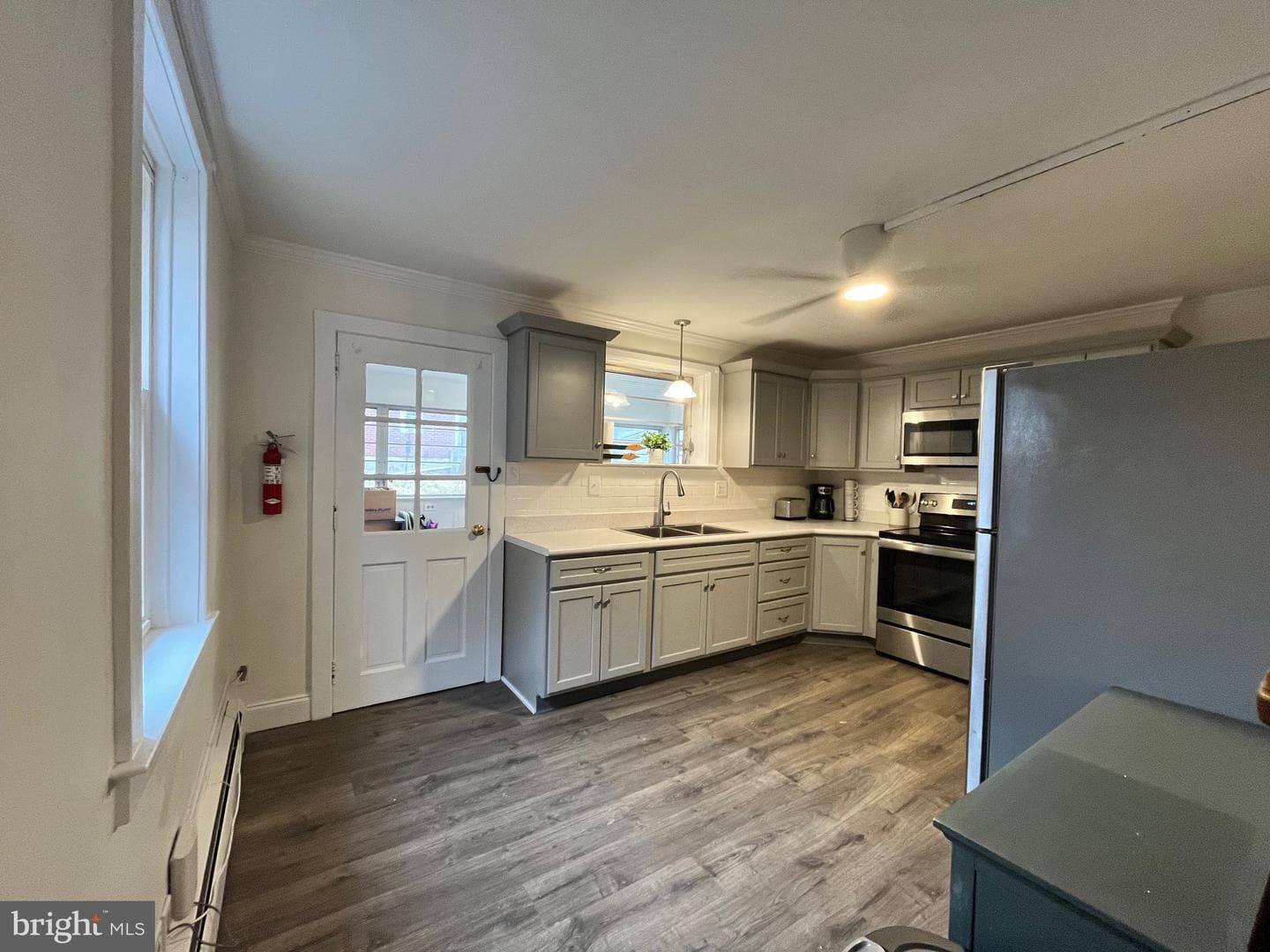 1115 South Street photo 4