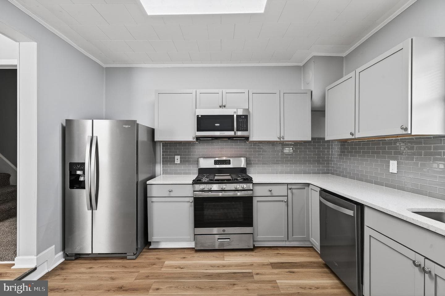 344 Lincoln Avenue photo 16