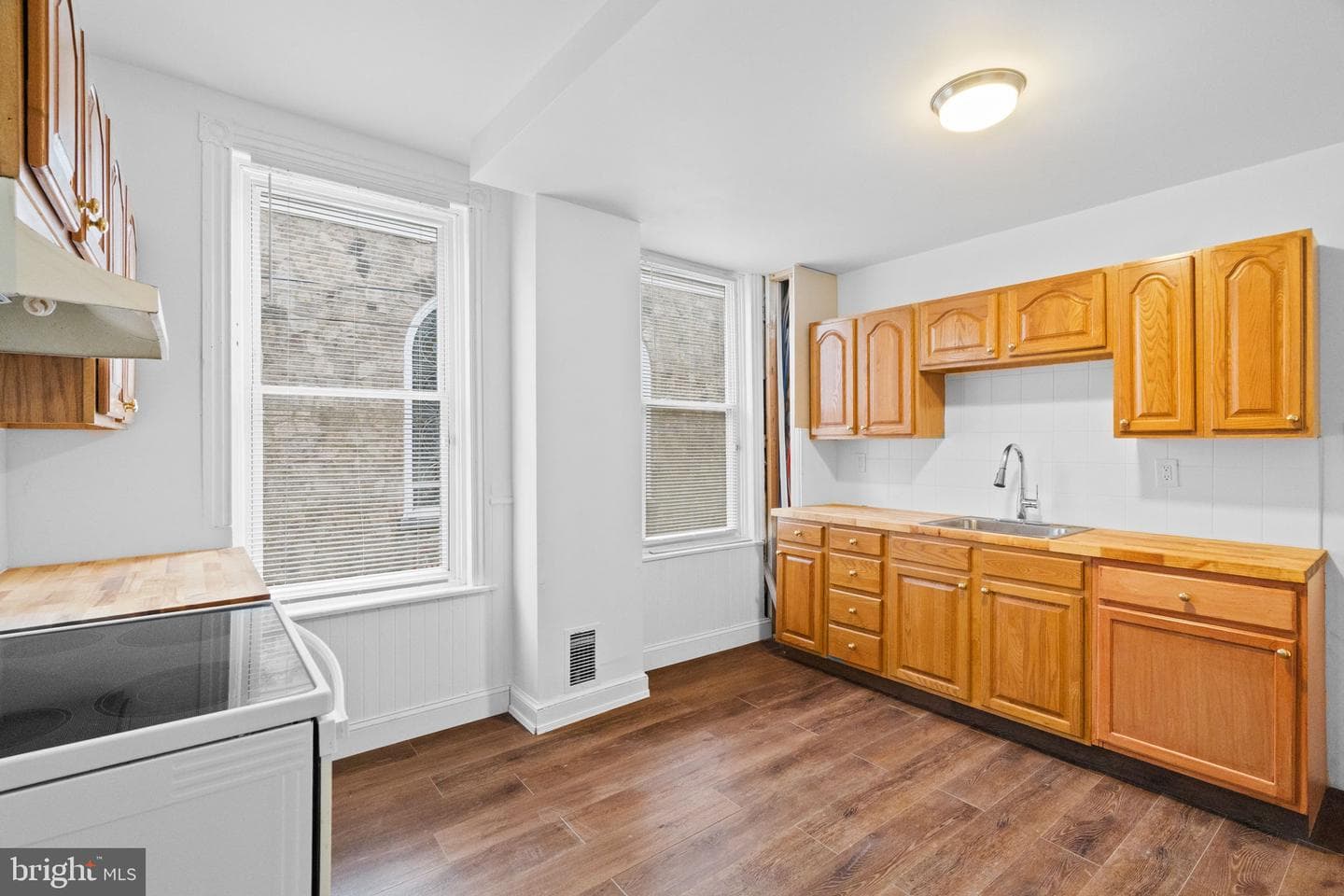 620 George Street photo 14