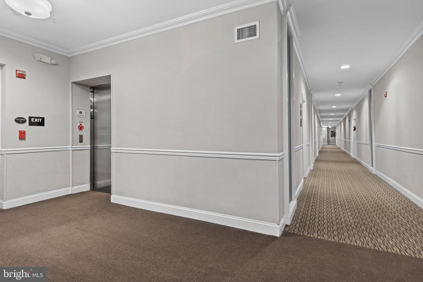 200 W Elm Street #1321 photo 22