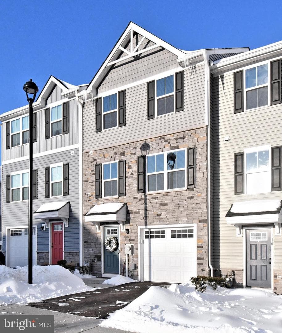 112 Van Fleet Circle photo 1