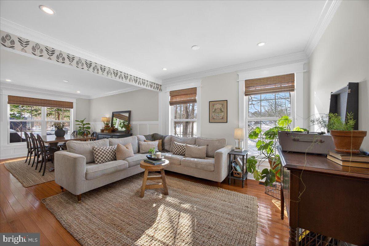 152 Ivy Lane photo 3