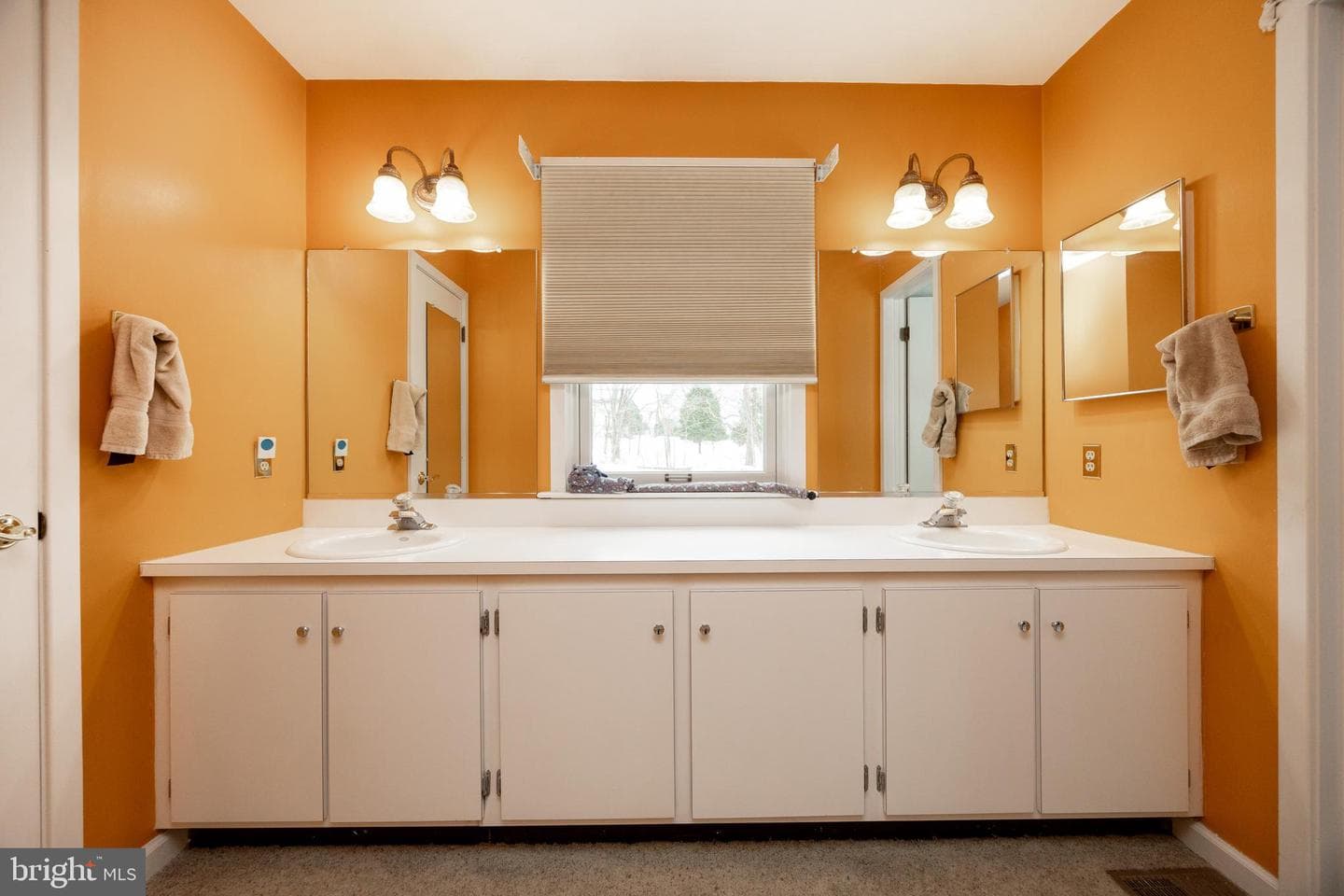 2041 Spring Valley Road photo 22