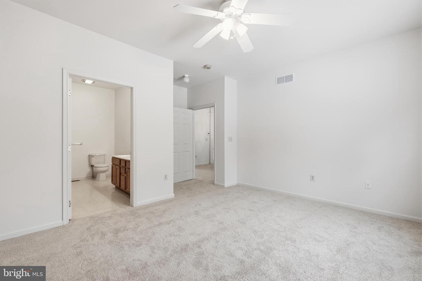41 Stuart Dr photo 17