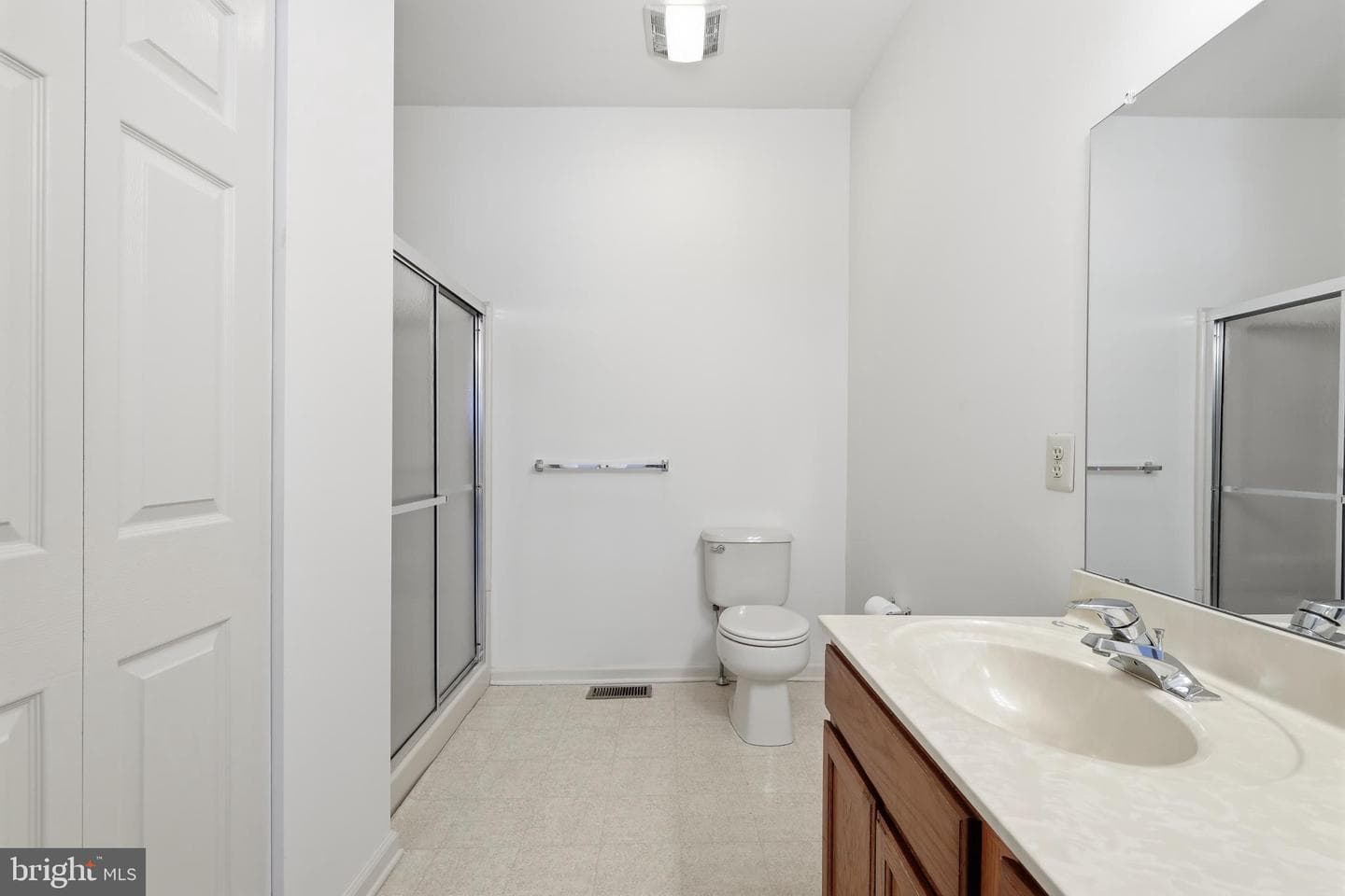 41 Stuart Dr photo 19