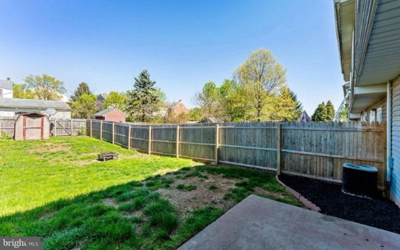 427 Blaker Drive photo 12