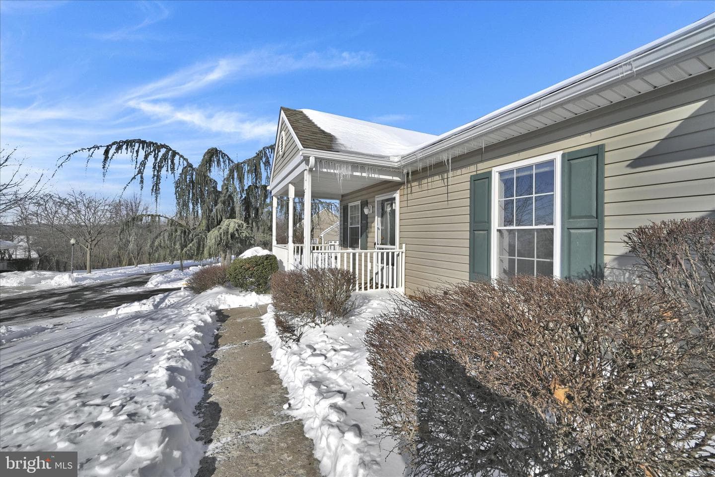 112 W Harmony Drive photo 6