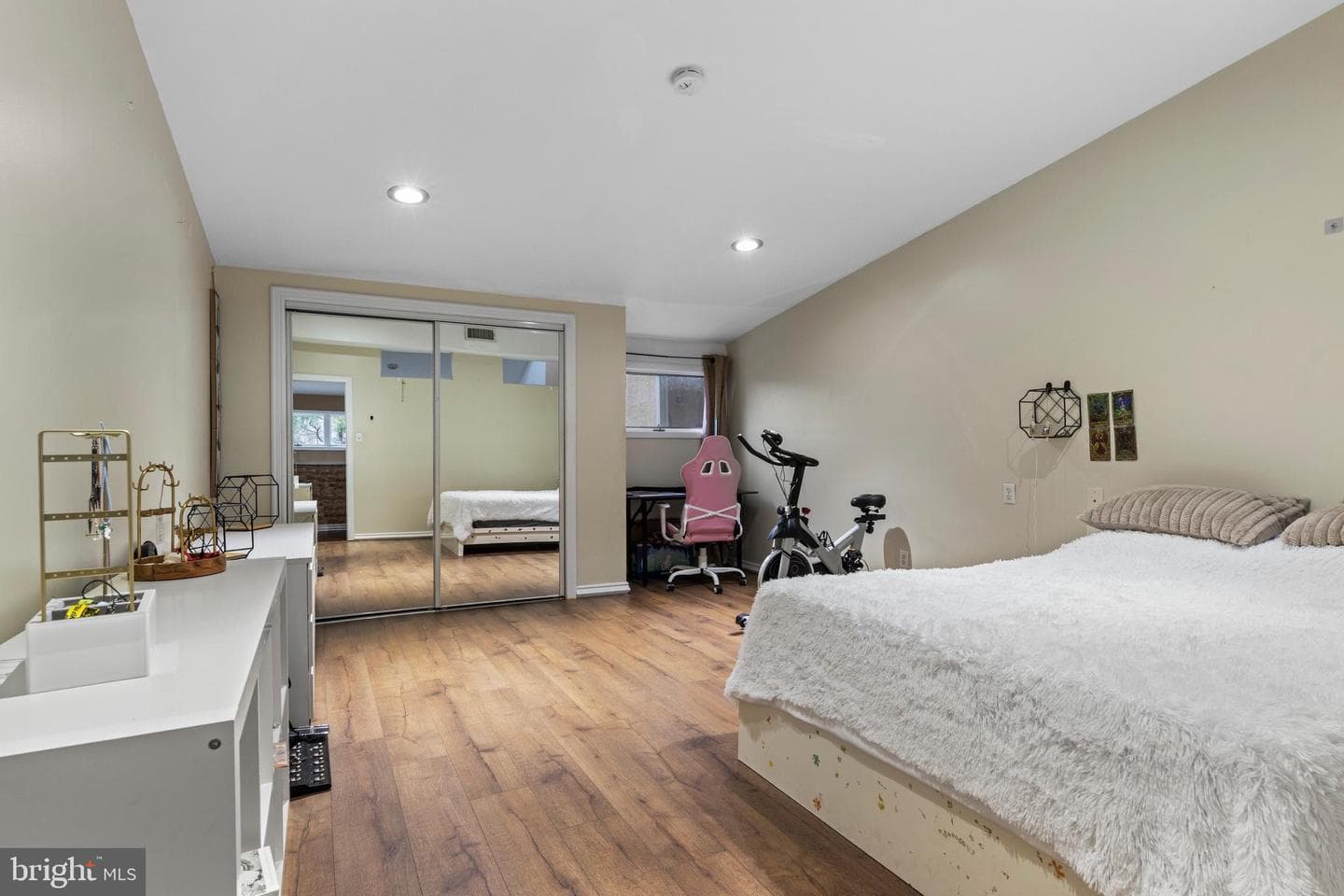 1351 Bobarn Drive photo 45