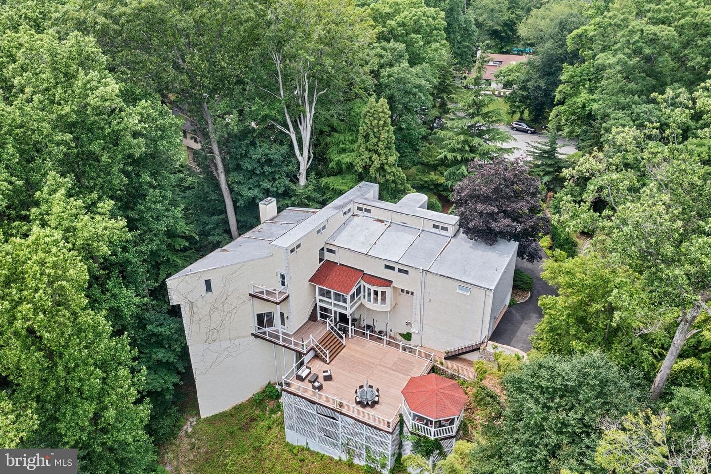 1351 Bobarn Drive photo 61