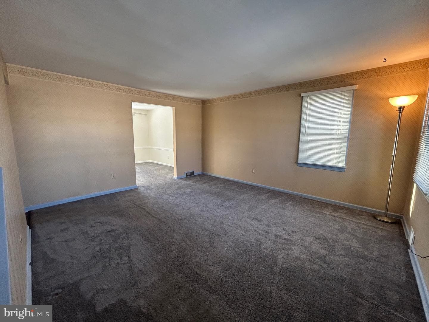1369 Birchwood Avenue photo 5