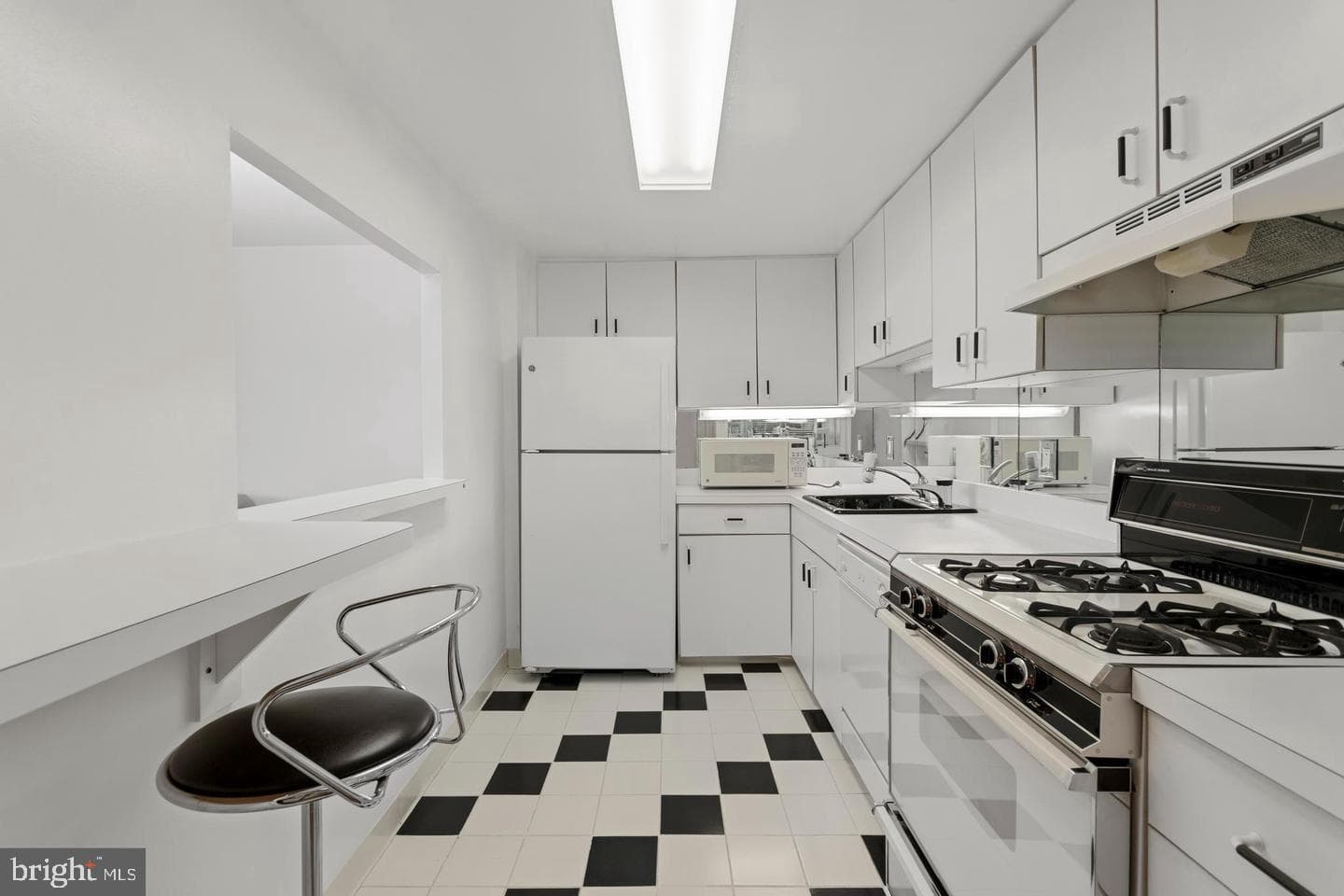 100 West Avenue #211-S photo 6