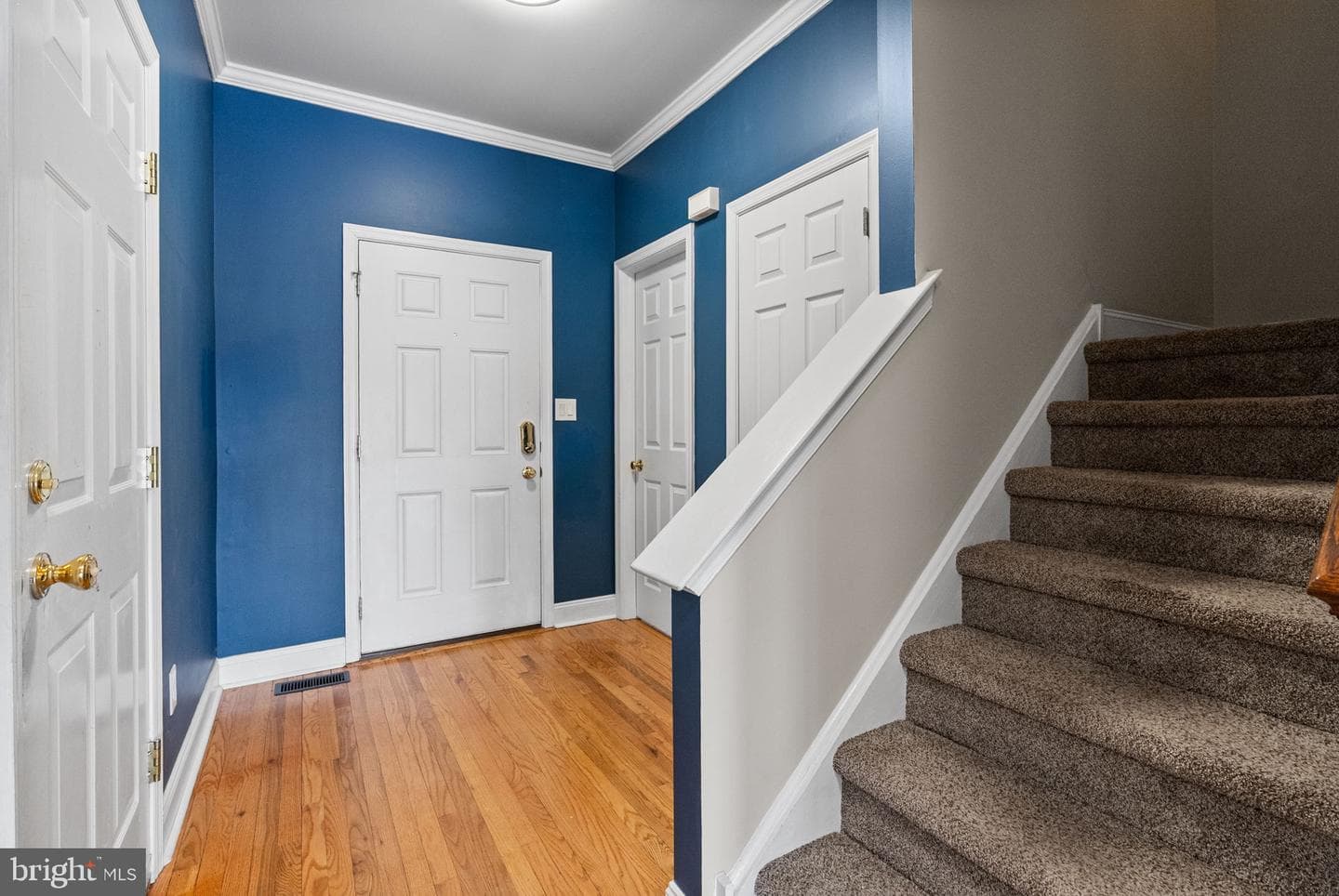 101 Green View Drive photo 4