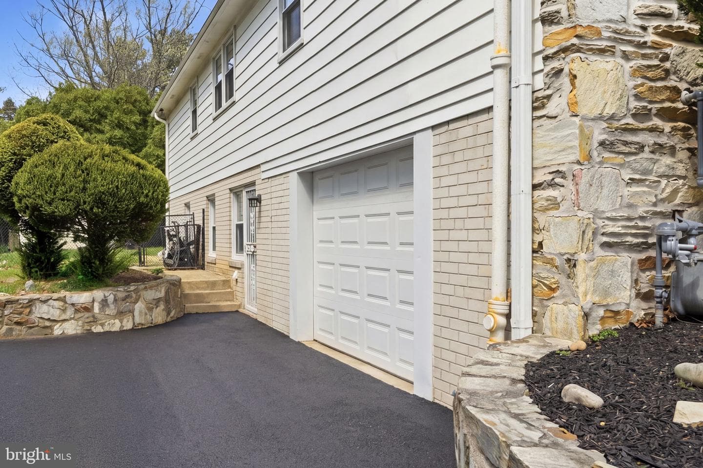 7516 Oak Lane Road photo 25