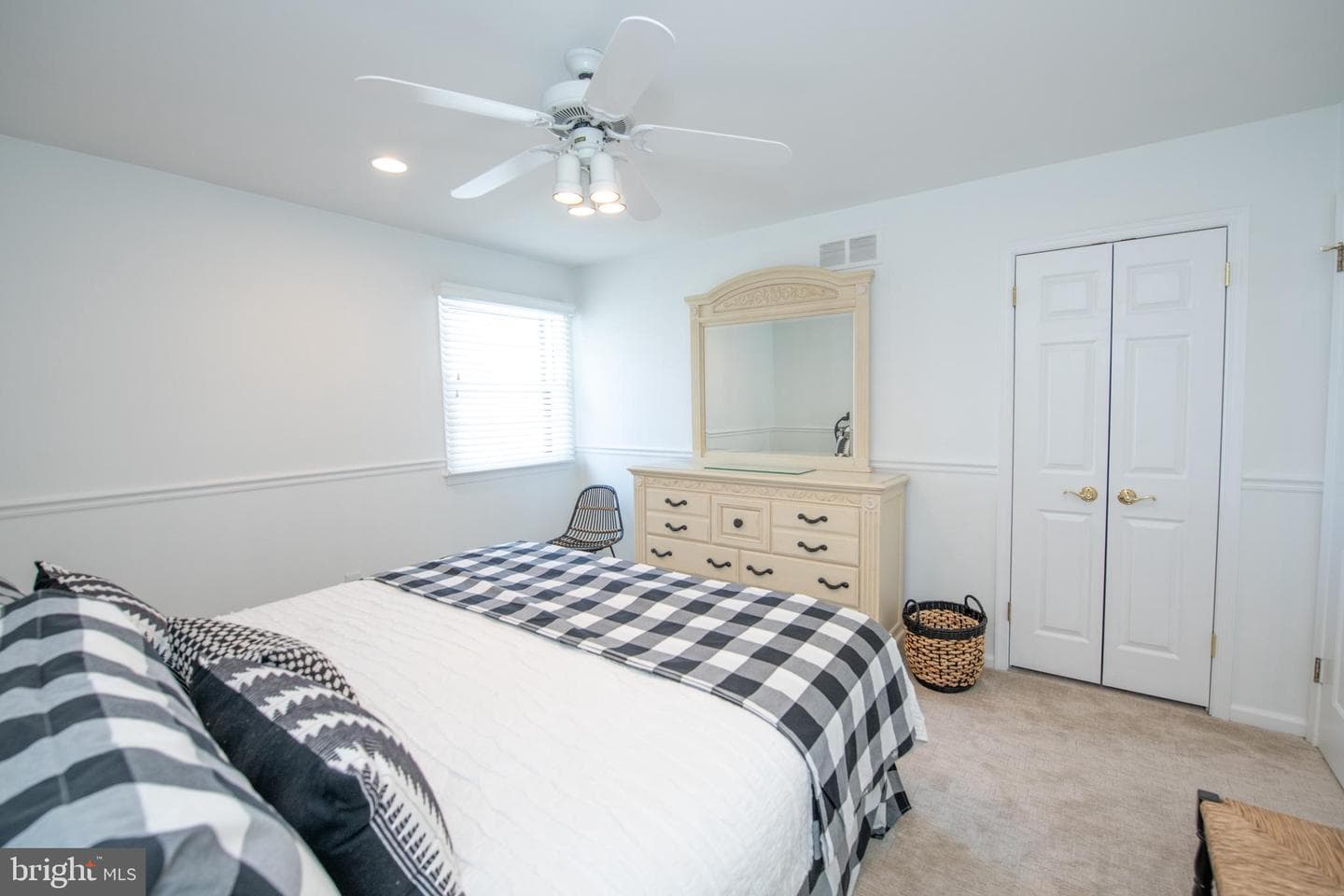 233 Lamplighter Lane photo 34